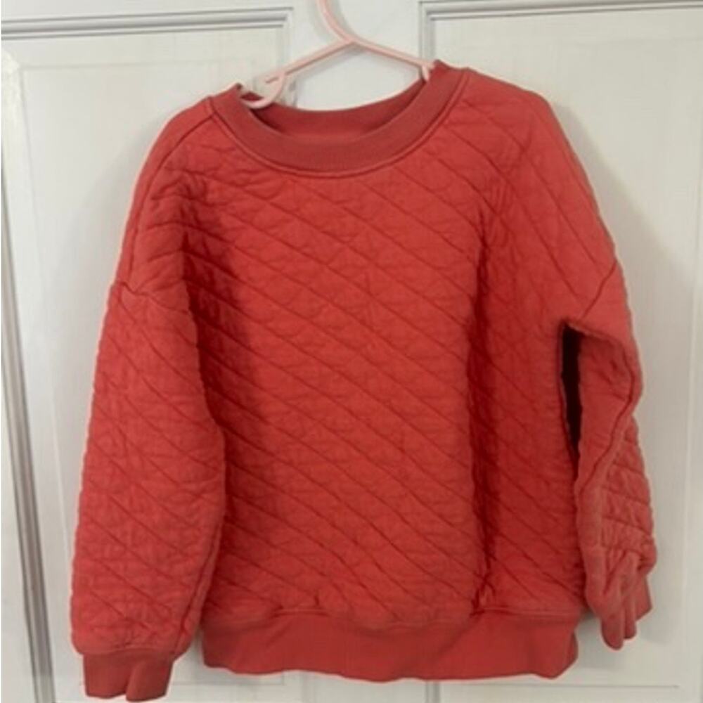 Hanna Andersson Coral Colored Cross Stitched Crew Neck Size 6/7